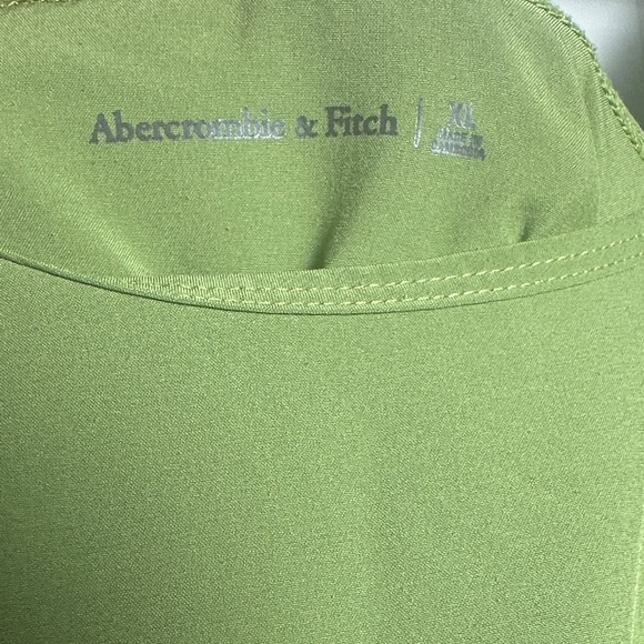 ABERCROMBIE & FITCH Traveler Romper in Green - Picture 11 of 13
